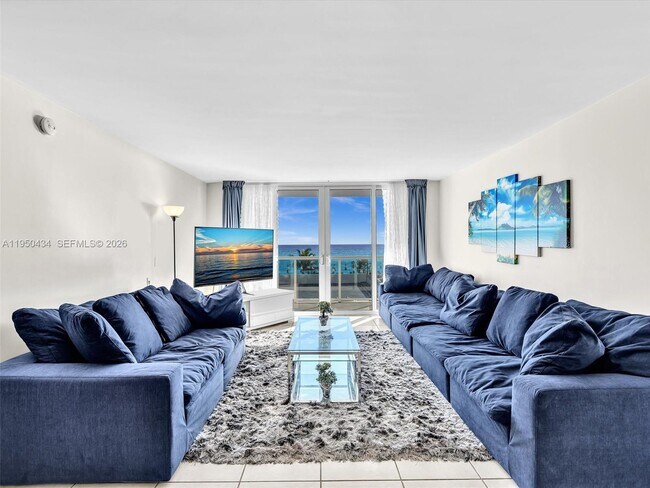 Building Photo - 3140 S Ocean Dr