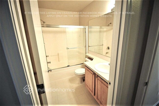 Building Photo - 18009 110th St Ct E