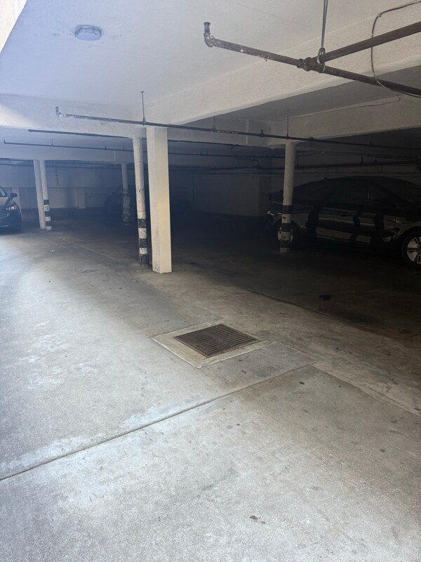 Building Photo - 1231 N Formosa Ave