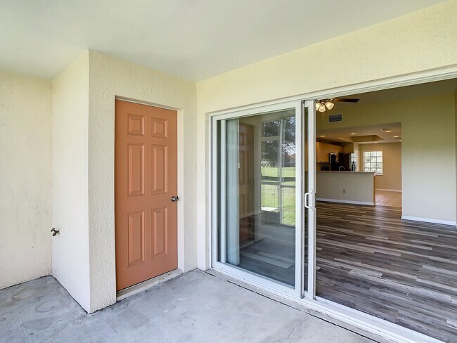 Building Photo - Deep Creek Townhome - Golf Course View (ONE FREE MONTH RENT FOR QUALIFIED APPLICANTS!)