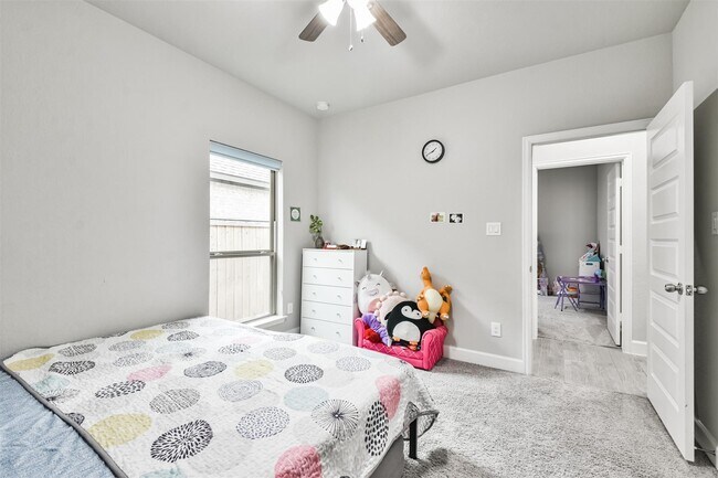 Building Photo - 15018 Concho River Wy