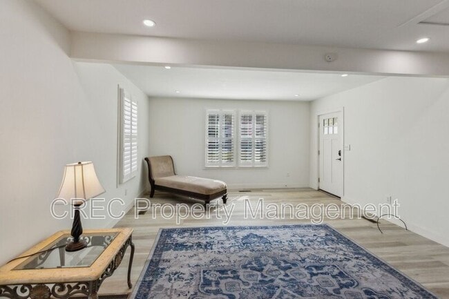 Building Photo - 2925 Alabama Dr