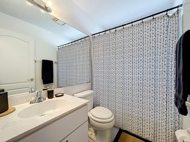 Building Photo - 14691 60th St N