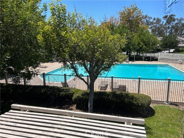 Building Photo - 6560 E Camino Vista