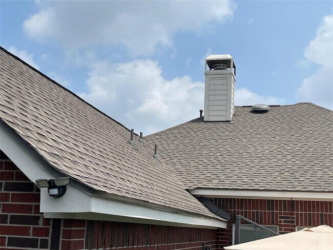 Building Photo - 4810 Claridge Park Ln