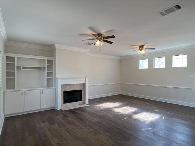 Building Photo - 5899 Fairdale Ln