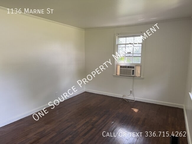 Building Photo - 1136 Marne St