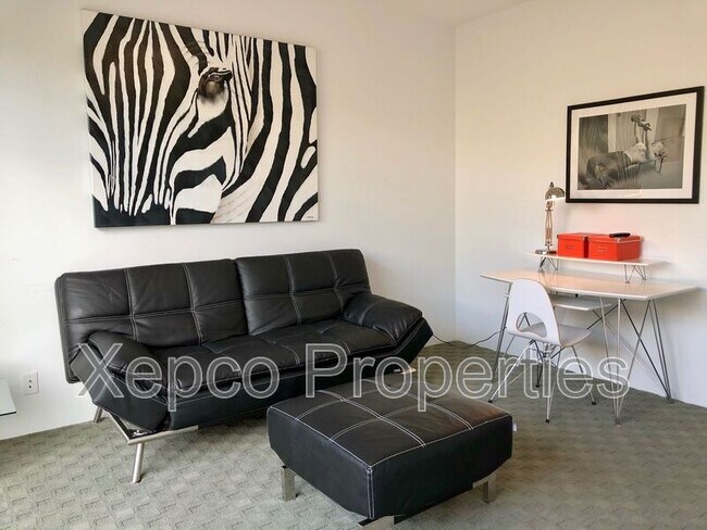 Building Photo - 2706 Alexander Club Dr