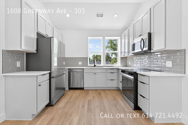 Building Photo - 1608 Greenway Ave