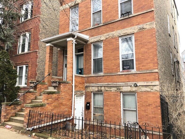 Building Photo - 2334 W Belden Ave