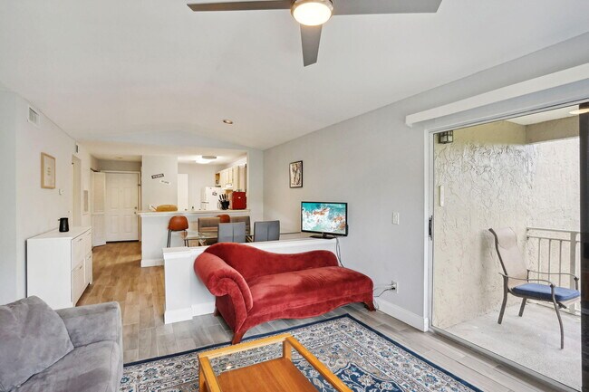 Building Photo - 1885 Palm Cove Blvd