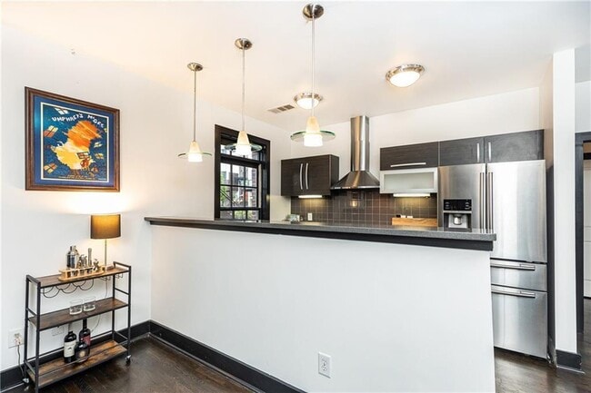 Building Photo - 1300 DeKalb Ave NE