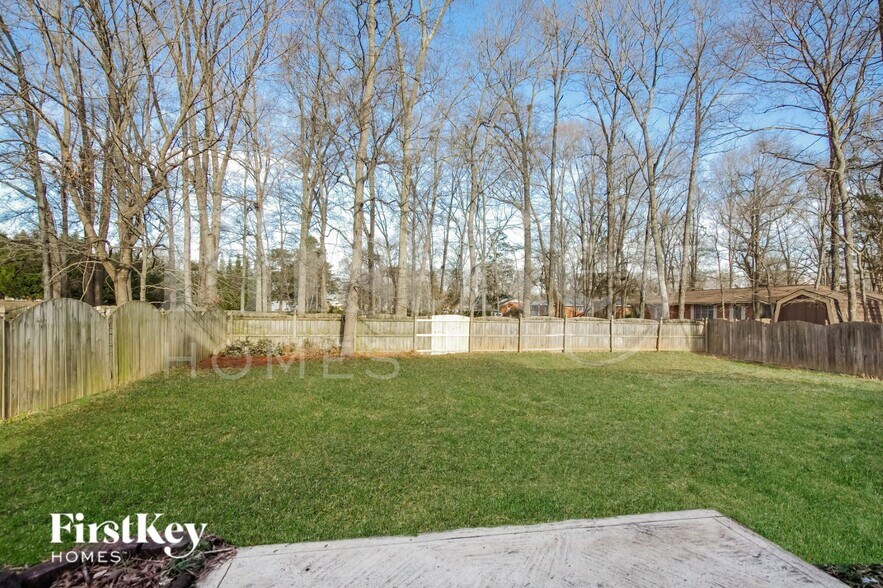 Building Photo - 3226 Meadow Stone Ct