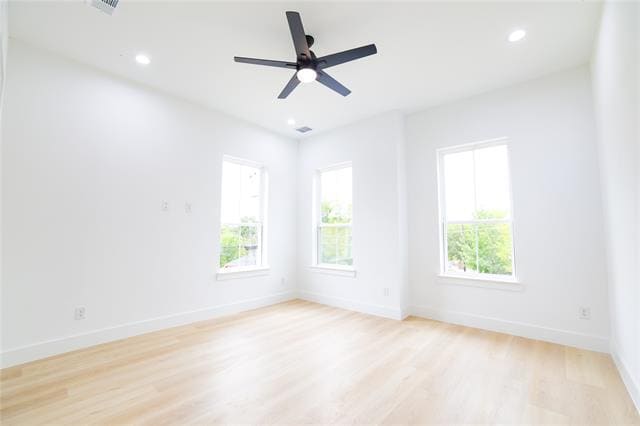 Building Photo - 306 E 7th St