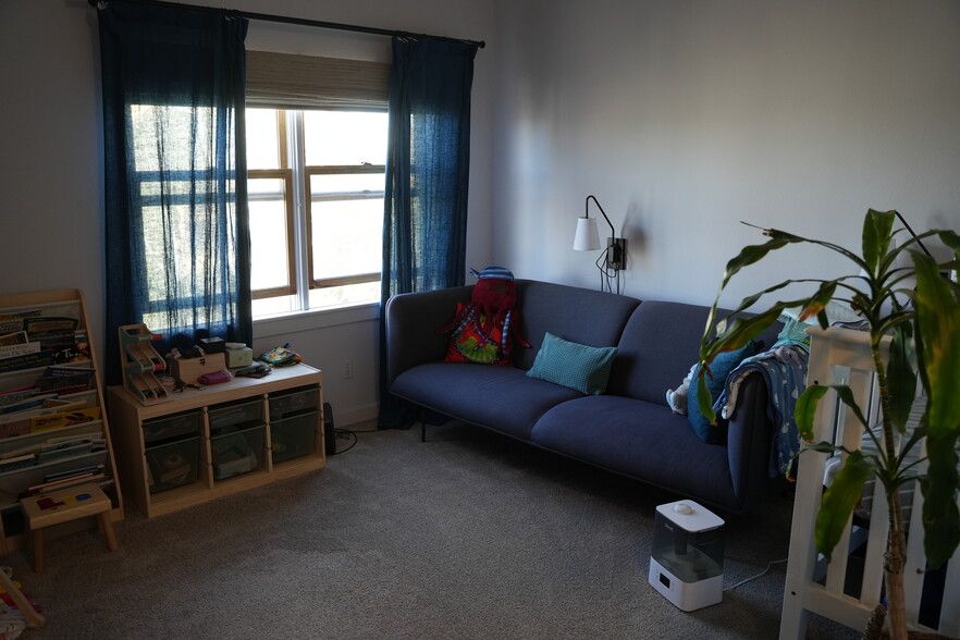 Building Photo - 3518 Nyland Way