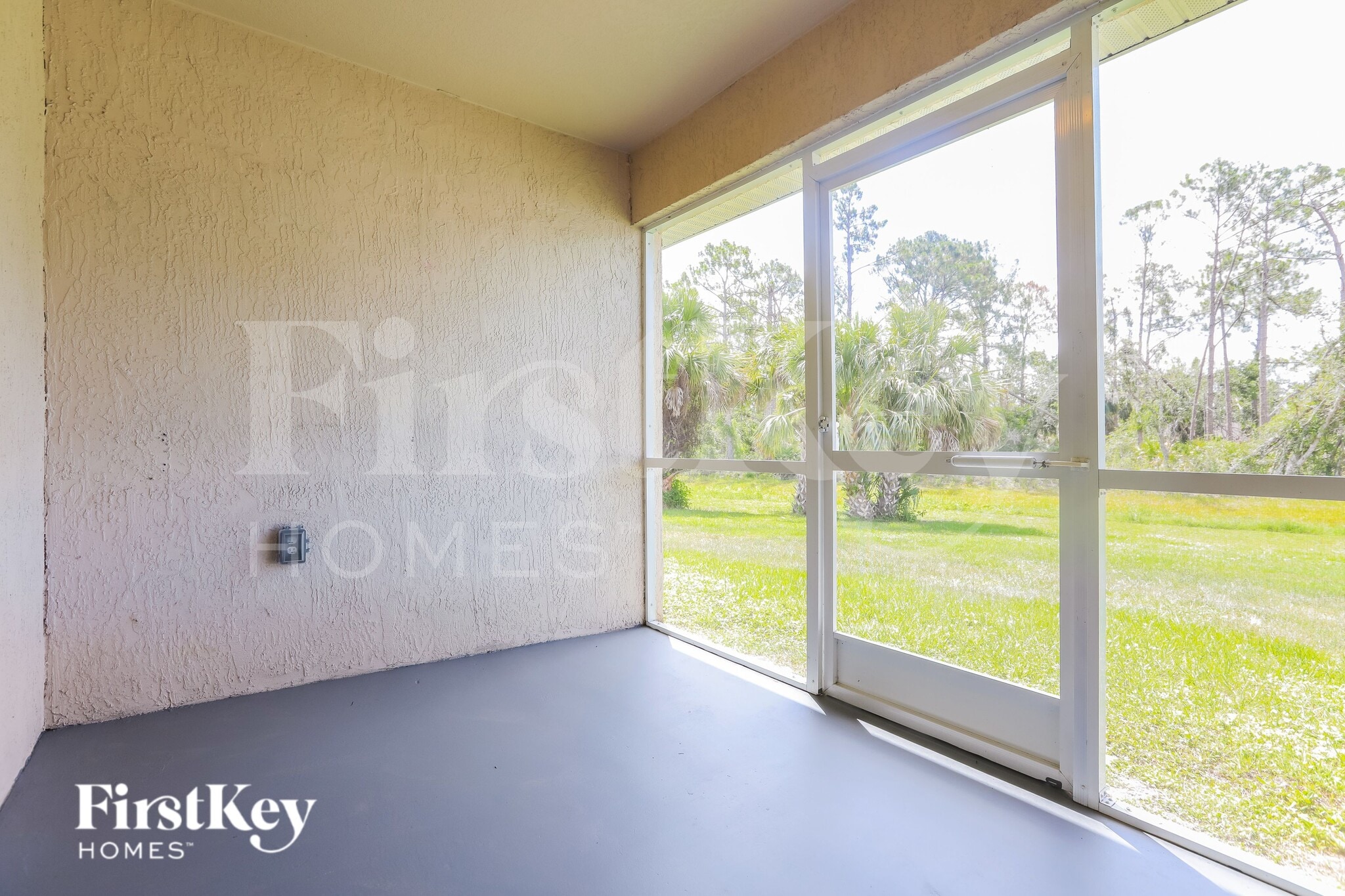 Building Photo - 4570 Lummus St