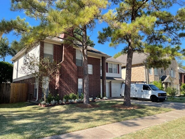 Building Photo - 16434 Concord Falls Ln