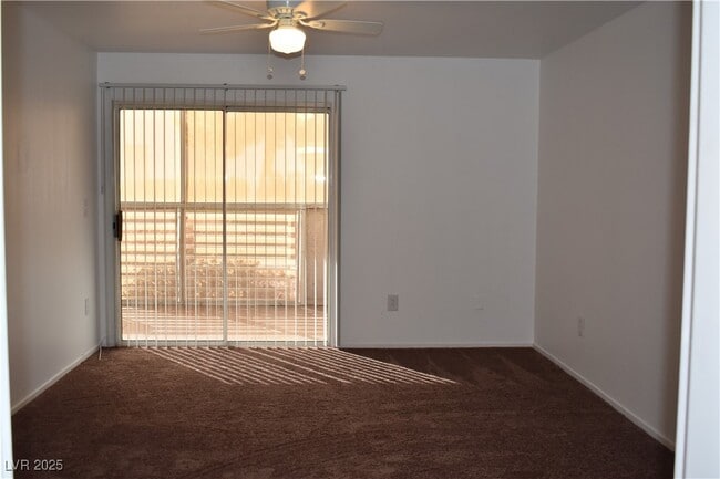 Building Photo - 4555 E Sahara Ave