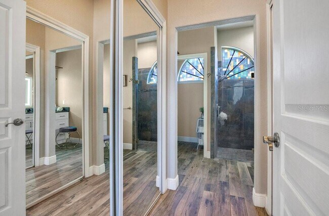 Building Photo - 16545 Majestic Ct