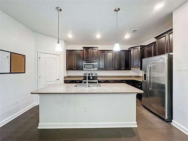 Building Photo - 5218 Cortland Dr
