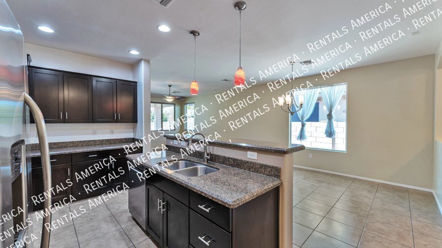 Building Photo - 6457 W Sugar Pine Trail