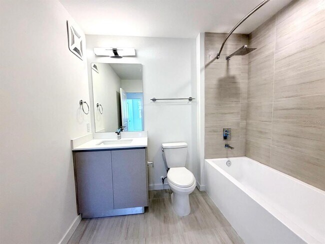 Building Photo - 5587 Millennia Park Dr