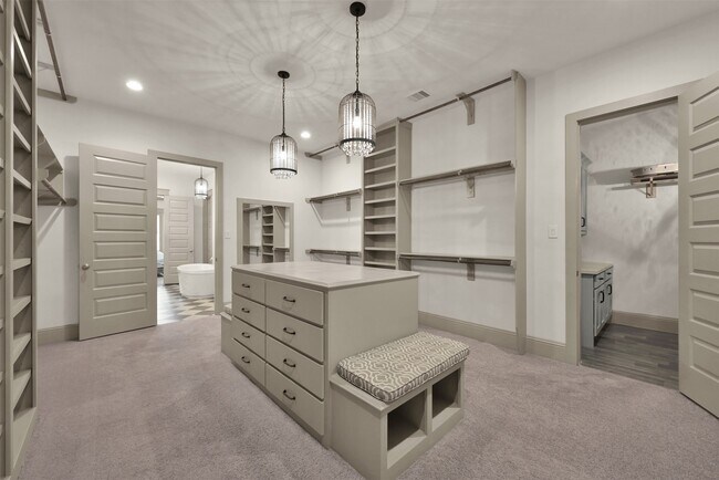 Building Photo - 2072 Laurie Darlin Dr