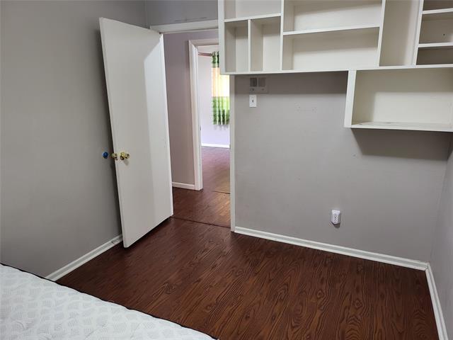 Building Photo - 1018 Vegas Dr