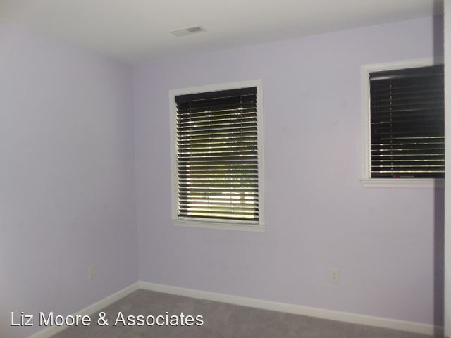 Building Photo - 3 br, 2.5 bath House - 216 Lincoln Street