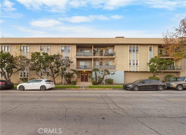 Building Photo - 211 E California Ave