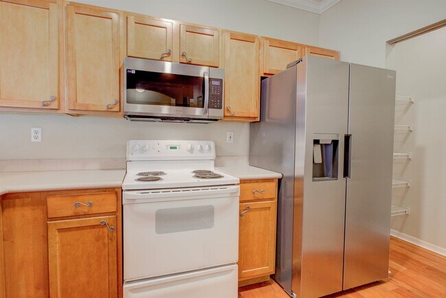 Building Photo - 520 Florida Club Blvd