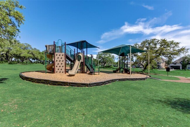 Building Photo - 222 Eagle Ford Dr