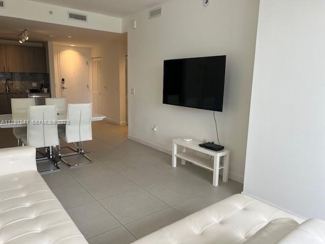 Building Photo - 5350 NW 84th Ave