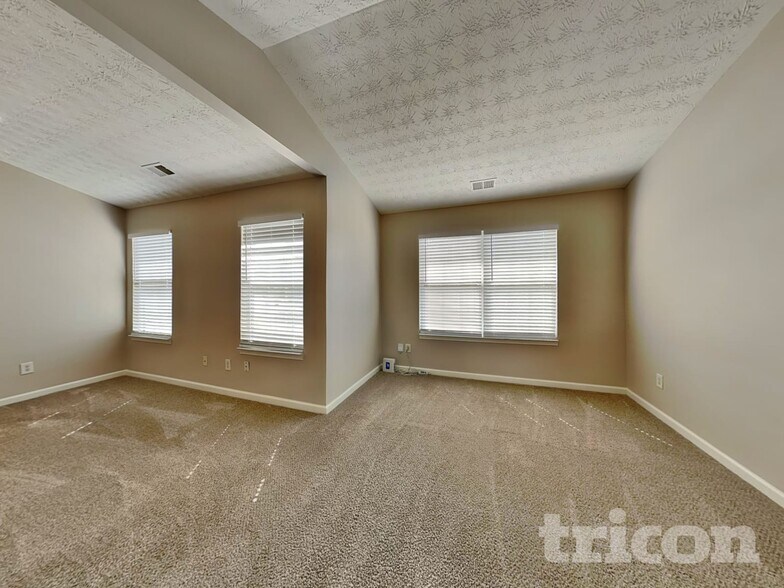 Building Photo - 629 Aspen Brook Dr