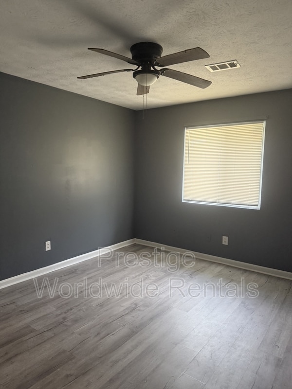 Building Photo - 4125 Sandfort Rd