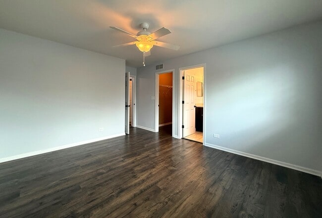 Building Photo - 924 Park Hill Cir