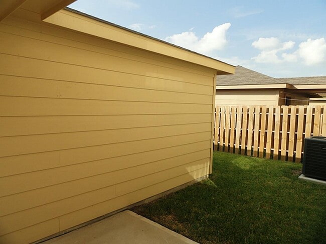 Building Photo - 7326 Granite Terrace Ln