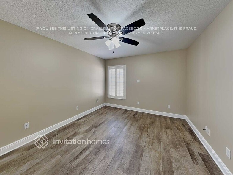 Building Photo - 3169 Floral Way E