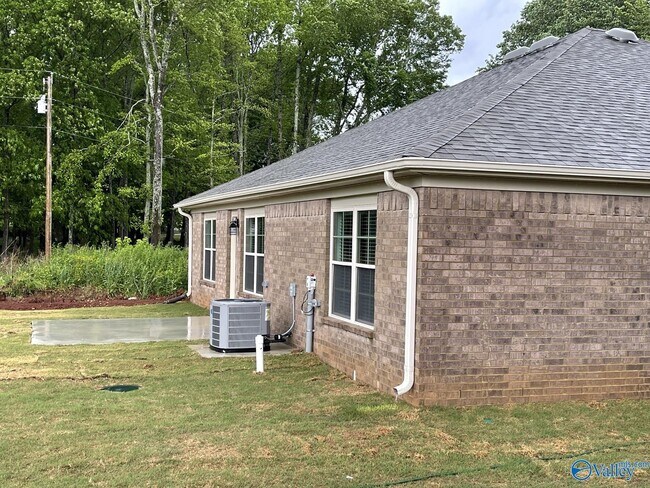 Building Photo - 20273 Yarbrough Rd