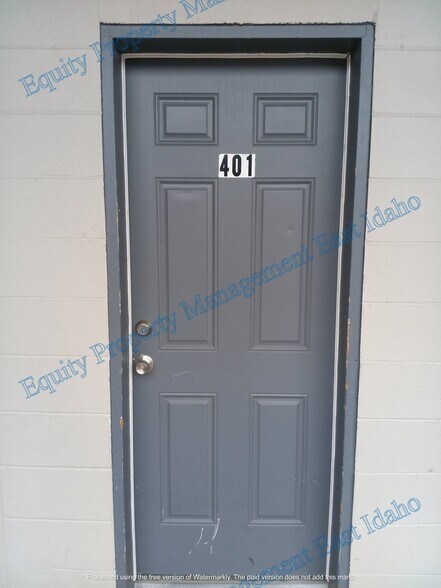 Building Photo - 1335 S 5th Ave