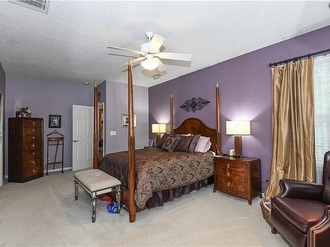 Building Photo - Lease OR Lease to Own