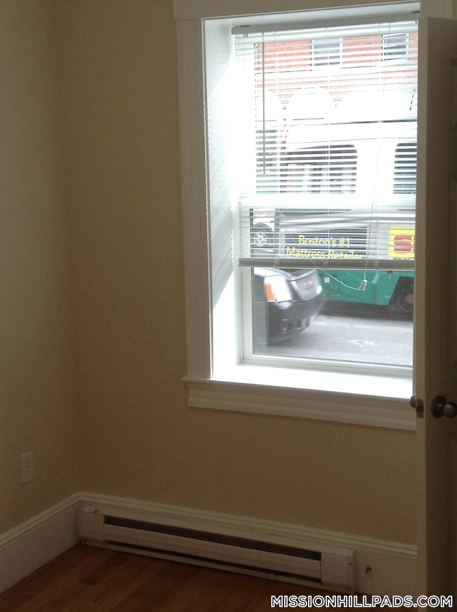 Building Photo - 887 Huntington Ave