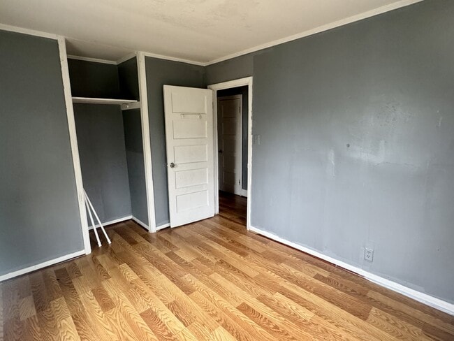 Building Photo - 108 Thurman Ave