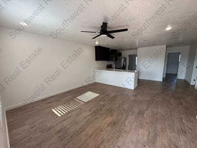 Building Photo - Brand new 2 bedroom 2 bath duplex
