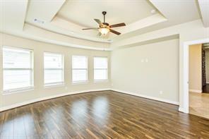 Building Photo - 6122 Garden Lakes Ln