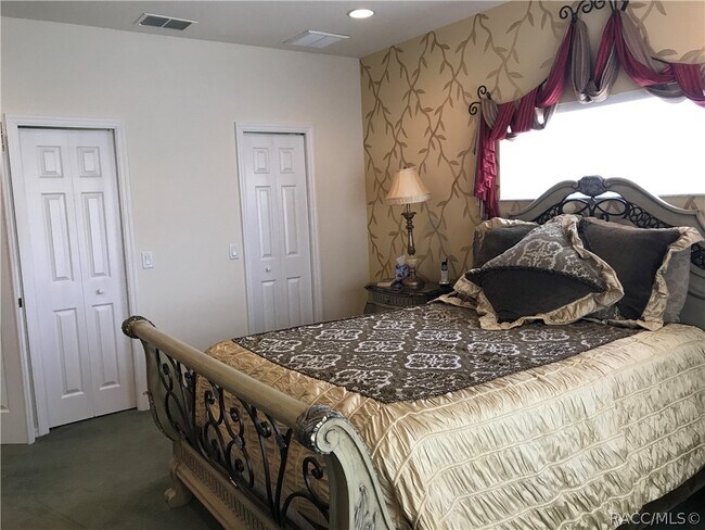 Building Photo - 1716 W Lago Lp