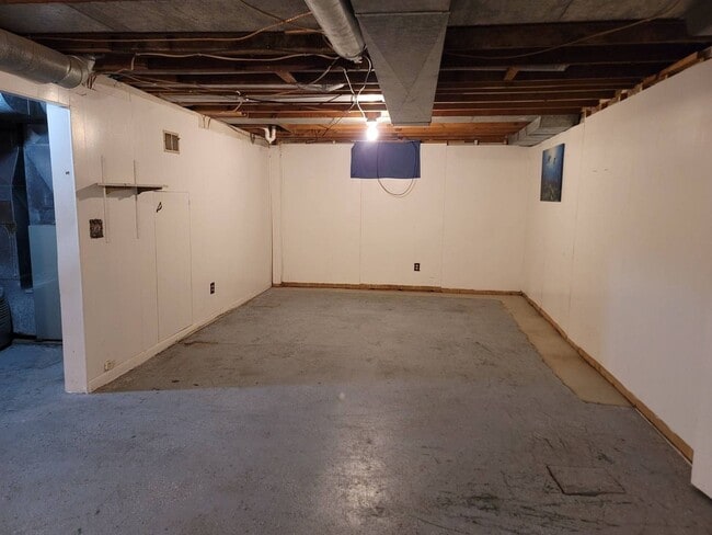 Building Photo - 3 bed 1 Bath Single Family Home in Rothschild