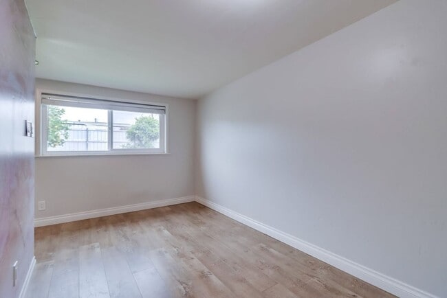 Building Photo - Imperial Beach, Gorgeous 4 bed 2 bath home...