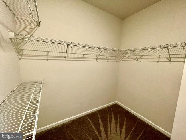 Building Photo - 14955 River Walk Way