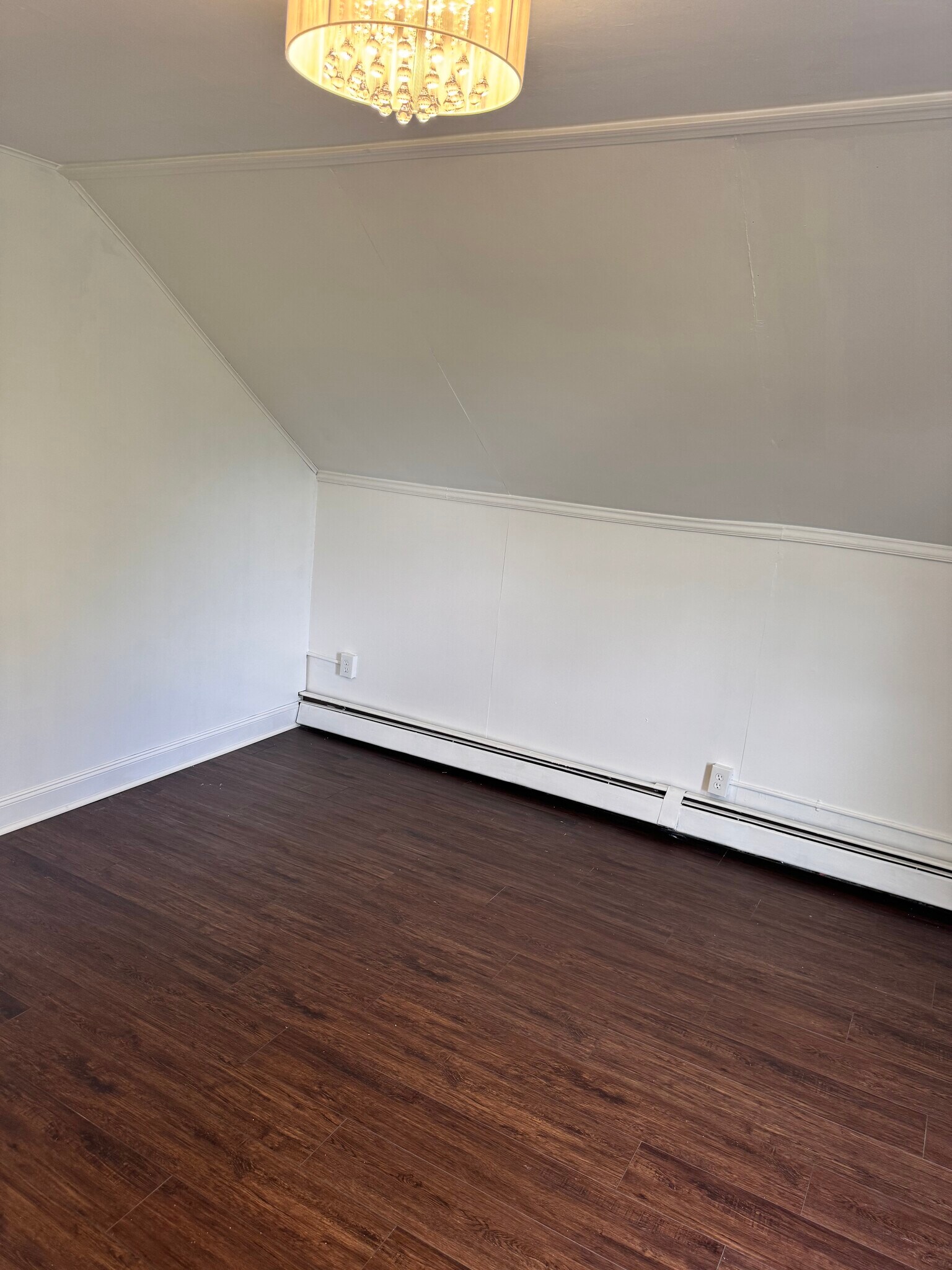 Building Photo - 211 Oxford St